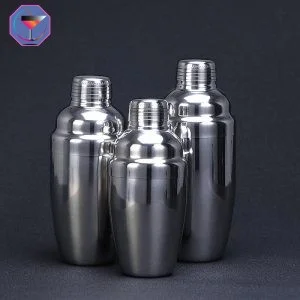Shaker Pour Cocktail
